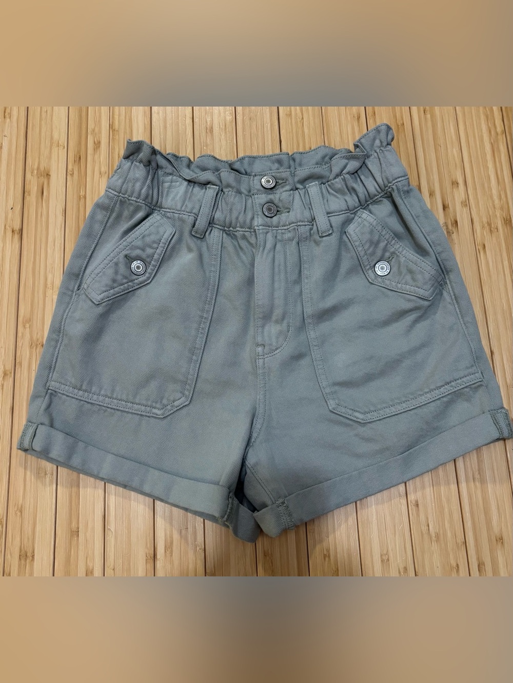 SO high rise paper bag shorts. Size XS. Sage green. EUC.